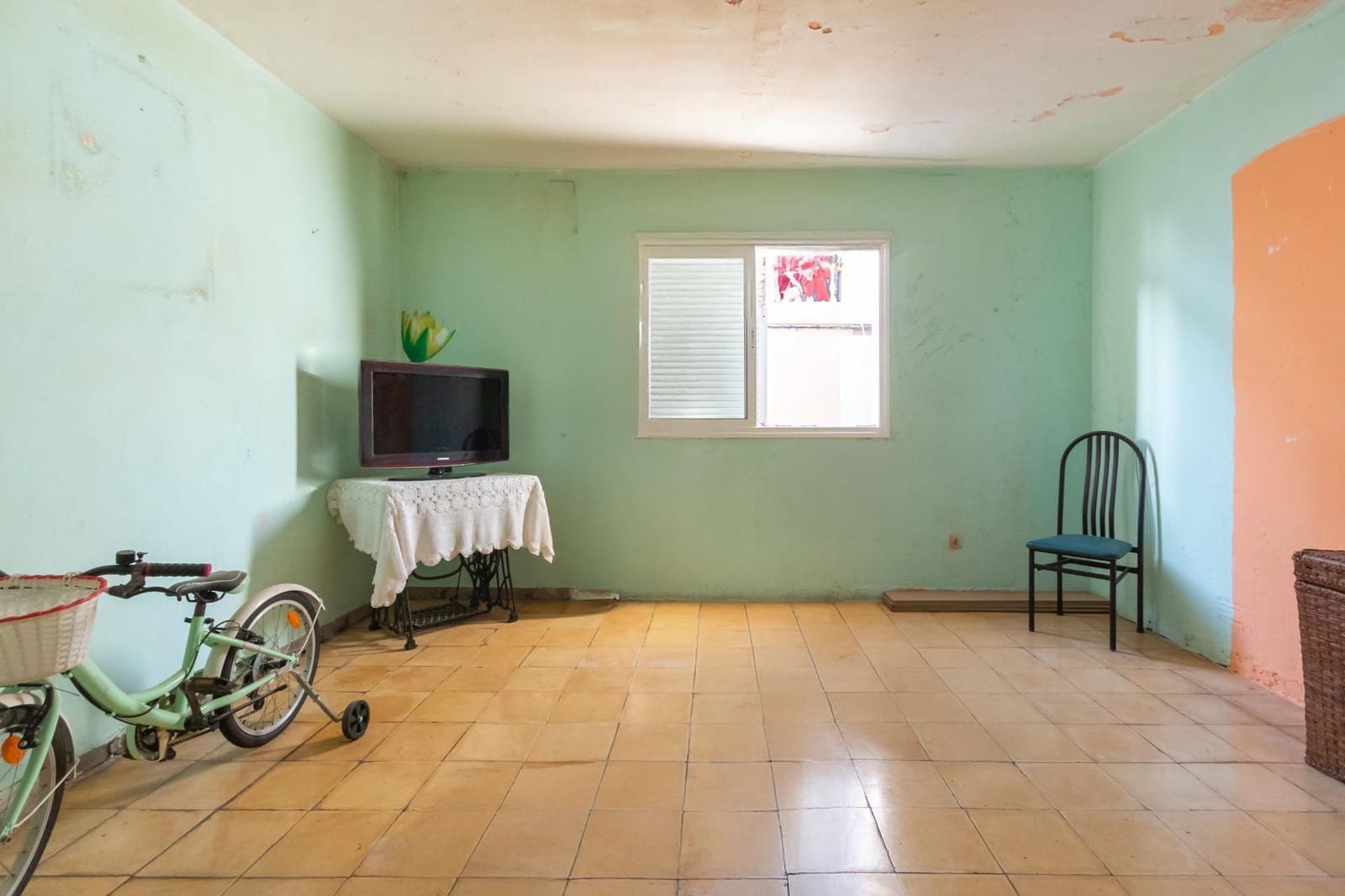 6 bedroom Terraced Villa for sale in Arguineguin - € 299,000 (Ref: 9504329)