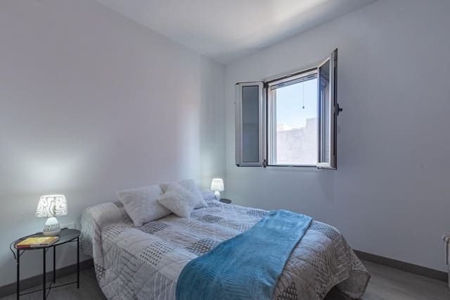 2 slaapkamer Flat te koop in Santa María de Guía de Gran Canaria - € 106.500 (Ref: 9527742)