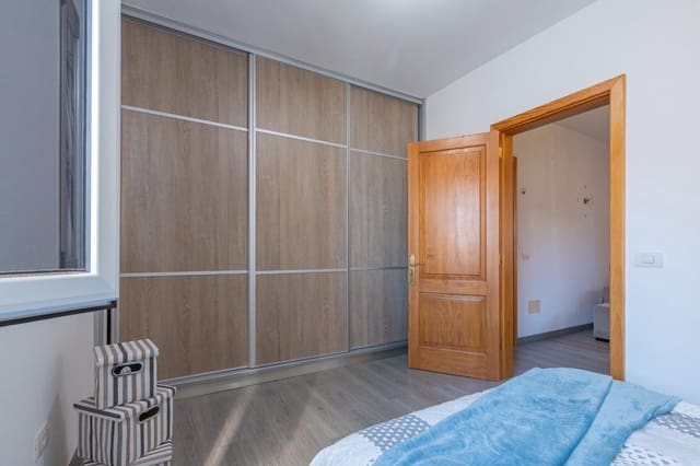 2 slaapkamer Flat te koop in Santa María de Guía de Gran Canaria - € 106.500 (Ref: 9527742)