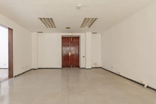 Kontor att hyra i Vegueta, Las Palmas de Gran Canaria - 700 € (Ref: 9535974)