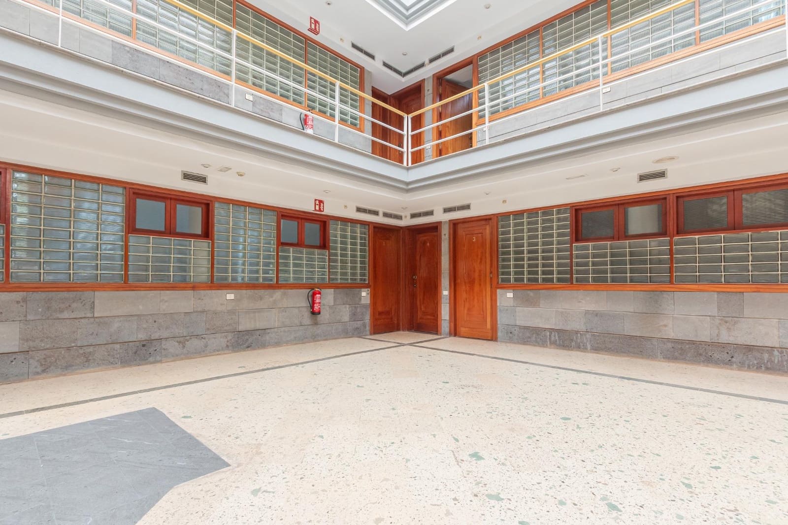 Kontor att hyra i Las Palmas de Gran Canaria - 700 € (Ref: 9535974)