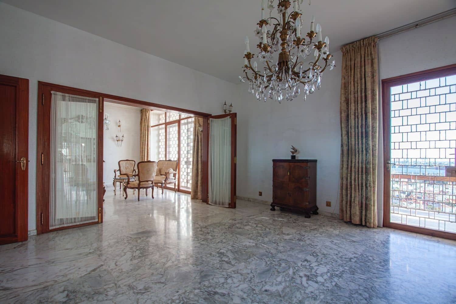 7 bedroom Villa for sale in Las Palmas de Gran Canaria with garage - € 1,990,000 (Ref: 9574664)