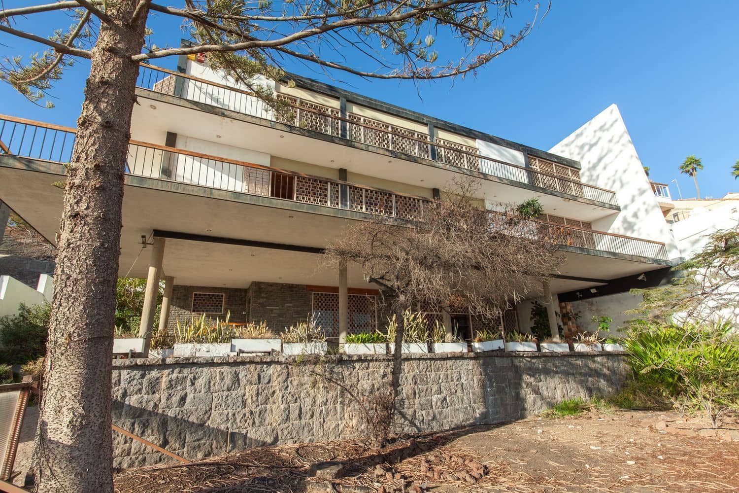 7 bedroom Villa for sale in Las Palmas de Gran Canaria with garage - € 1,990,000 (Ref: 9574664)