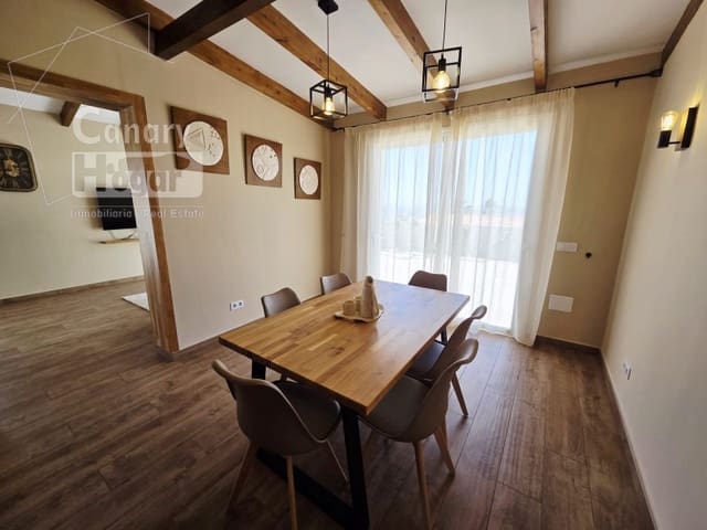 3 bedroom Villa for sale in Arico with pool garage - € 600,000 (Ref: 10003777)
