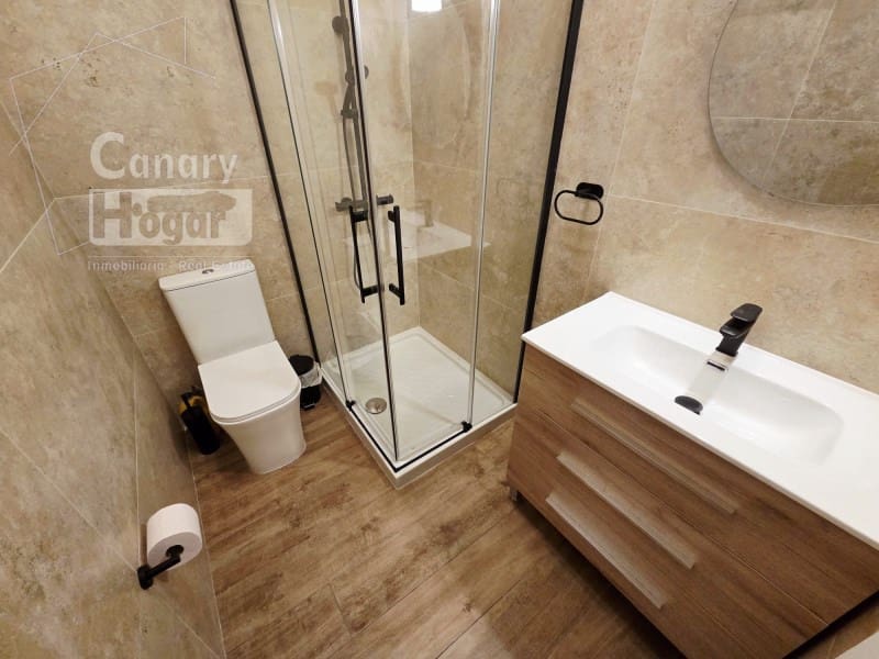 3 bedroom Villa for sale in Arico with pool garage - € 600,000 (Ref: 10003777)
