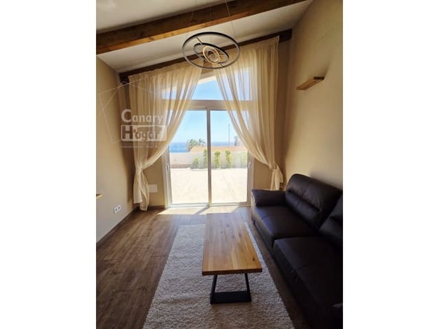3 bedroom Villa for sale in Arico with pool garage - € 600,000 (Ref: 10003777)