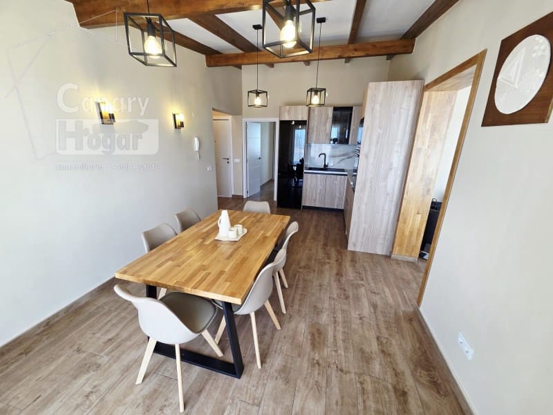 3 bedroom Villa for sale in Arico with pool garage - € 600,000 (Ref: 10003777)
