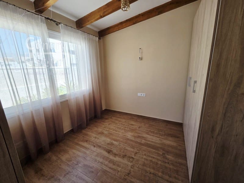 3 bedroom Villa for sale in Arico with pool garage - € 600,000 (Ref: 10003777)