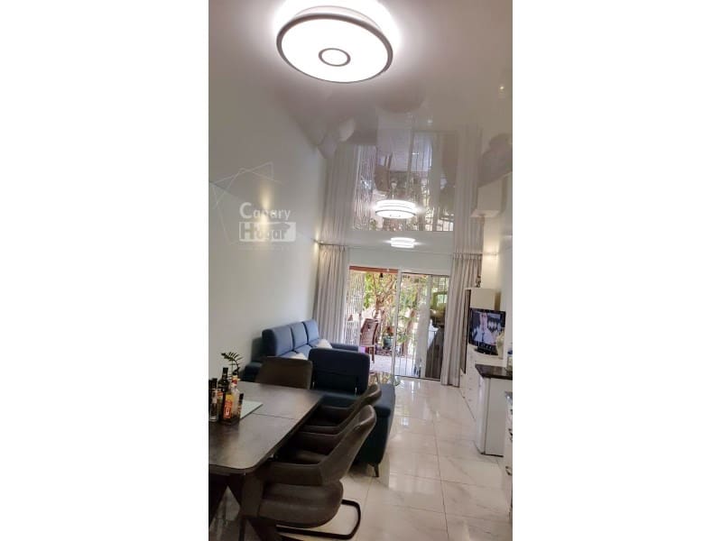 2 slaapkamer Flat te koop in Costa Adeje met garage - € 445.000 (Ref: 10013076)