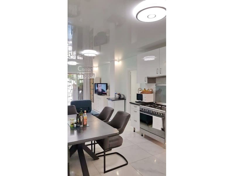 2 slaapkamer Flat te koop in Costa Adeje met garage - € 445.000 (Ref: 10013076)