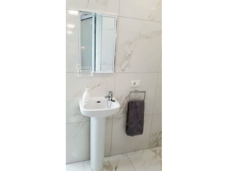 2 slaapkamer Flat te koop in Costa Adeje met garage - € 445.000 (Ref: 10013076)