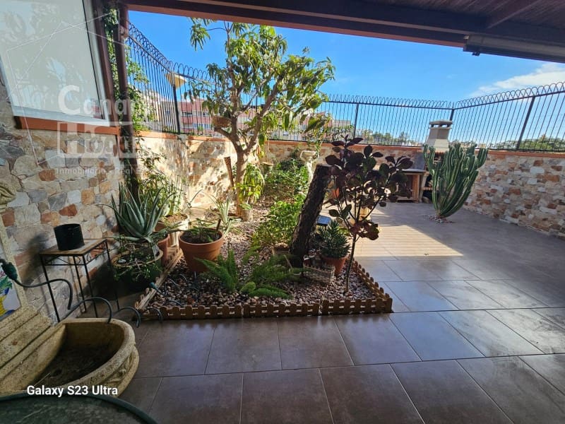 2 slaapkamer Flat te koop in Costa Adeje met garage - € 445.000 (Ref: 10013076)