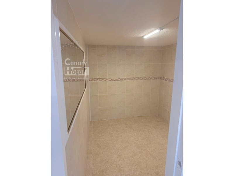 Local Comercial en Playa de las Americas en venta - 85.000 € (Ref: 10044767)