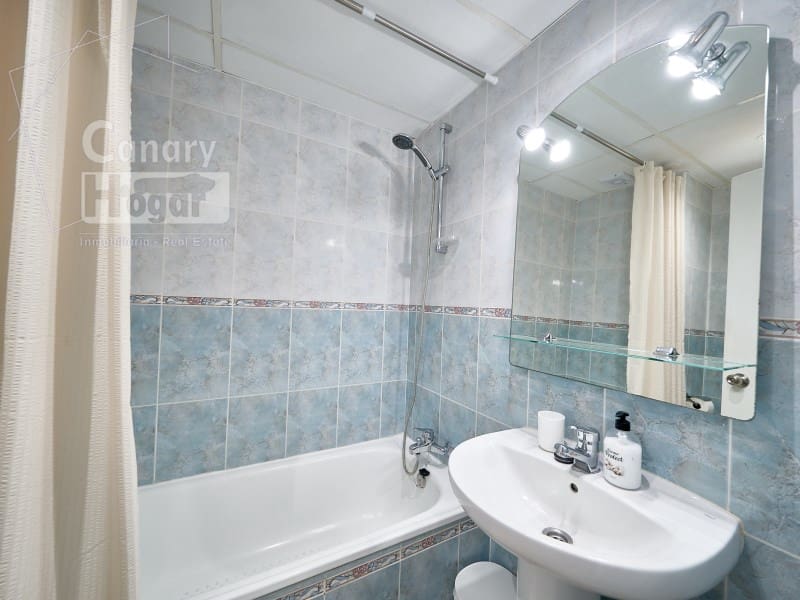 Estudio en Los Cristianos en venta con piscina - 235.000 € (Ref: 10064068)