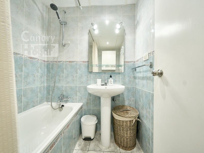 Estudio en Los Cristianos en venta con piscina - 235.000 € (Ref: 10064068)