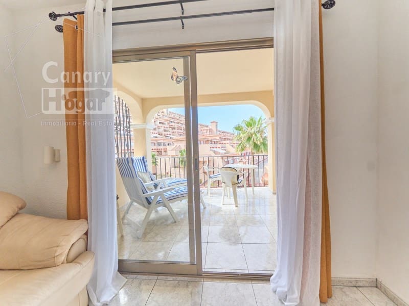 Estudio en Los Cristianos en venta con piscina - 235.000 € (Ref: 10064068)