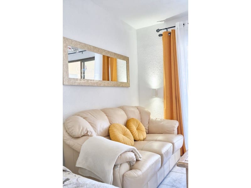 Estudio en Los Cristianos en venta con piscina - 235.000 € (Ref: 10064068)