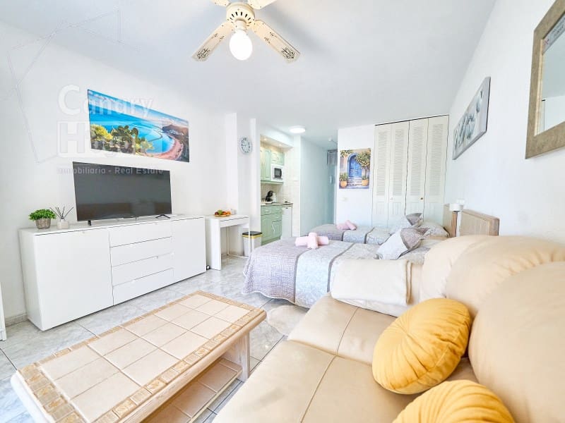 Estudio en Los Cristianos en venta con piscina - 235.000 € (Ref: 10064068)