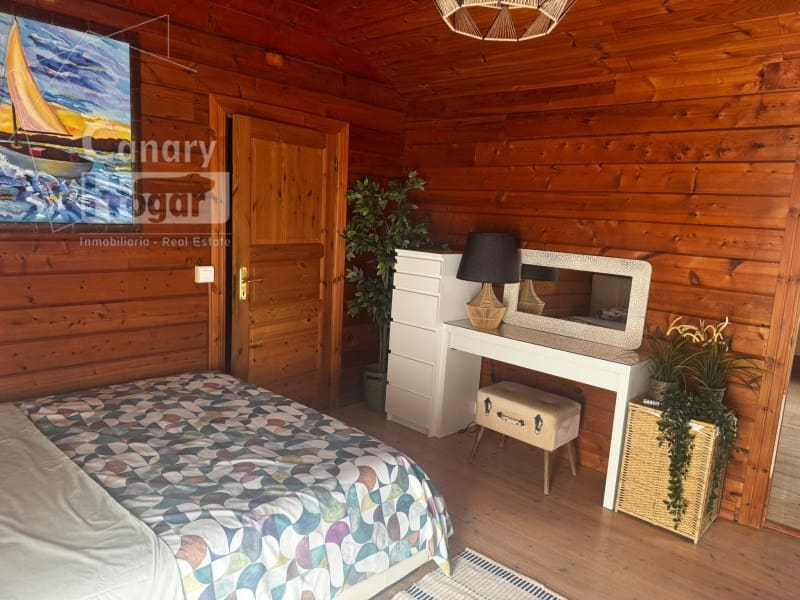 4 makuuhuone Maalaistalo vuokrattavana paikassa San Miguel de Abona mukana uima-altaan 
autotalli - 3 700 € (Ref: 10094421)