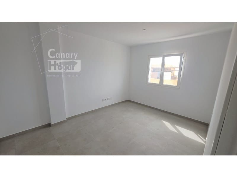 2 bedroom Apartment for sale in Adeje with garage - € 259,000 (Ref: 10102244)