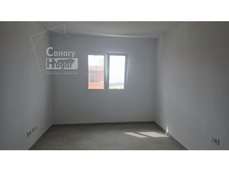 2 bedroom Apartment for sale in Adeje with garage - € 259,000 (Ref: 10102244)