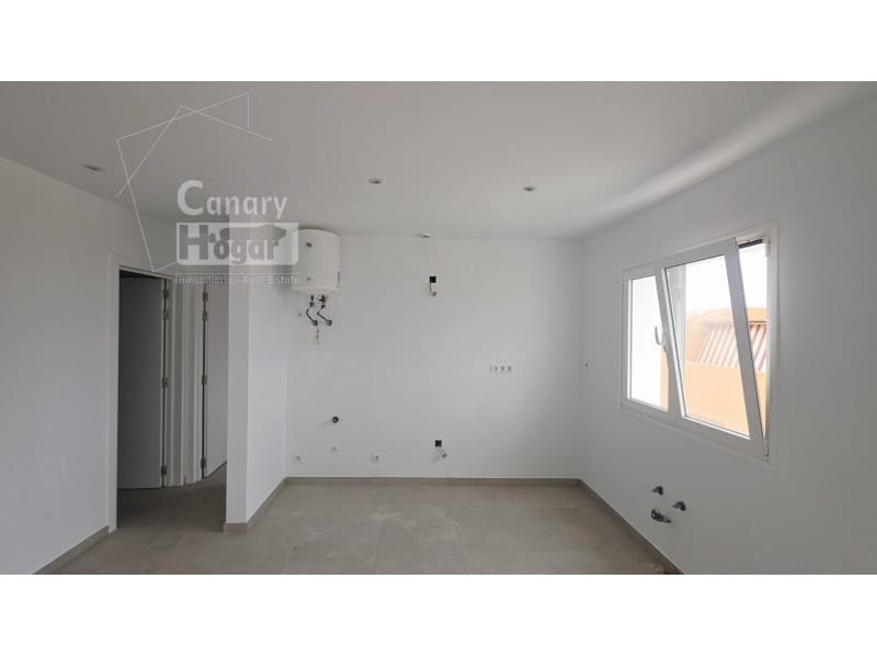 2 bedroom Apartment for sale in Adeje with garage - € 259,000 (Ref: 10102244)