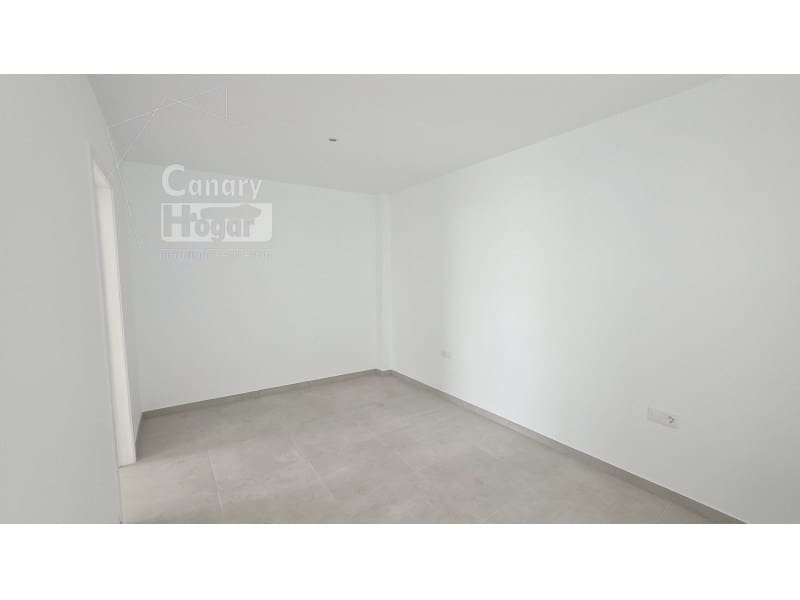 2 bedroom Apartment for sale in Adeje with garage - € 259,000 (Ref: 10102244)