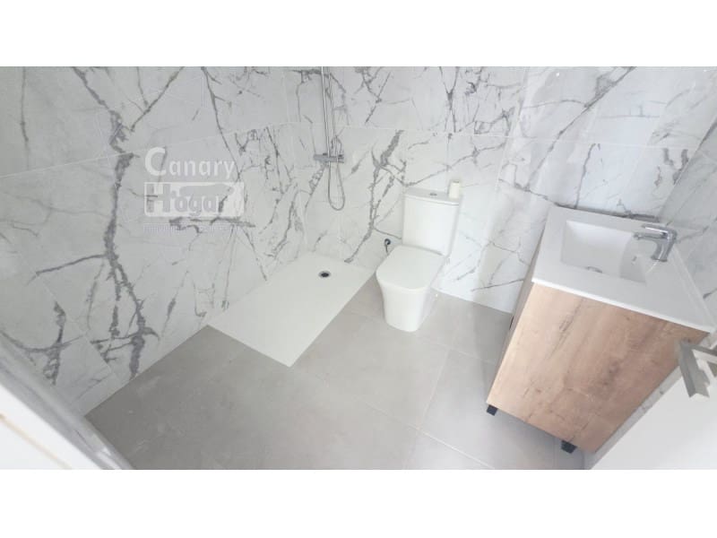 2 bedroom Apartment for sale in Adeje with garage - € 259,000 (Ref: 10102244)