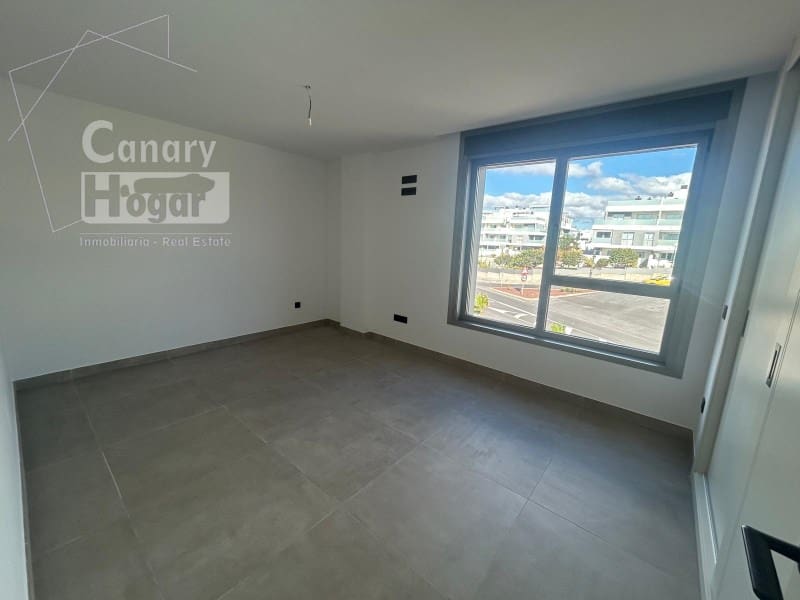 2 bedroom Apartment for sale in Los Abrigos with pool garage - € 580,000 (Ref: 10139452)