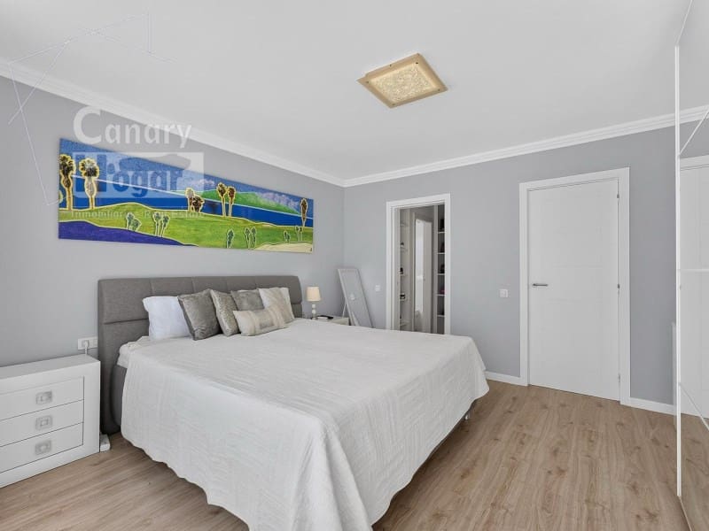 3 soveværelse Villa til salg i Costa Adeje med swimmingpool garage - € 995.000 (Ref: 10182932)