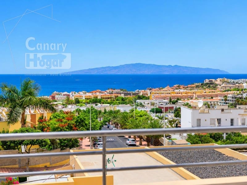 3 soveværelse Villa til salg i Costa Adeje med swimmingpool garage - € 995.000 (Ref: 10182932)