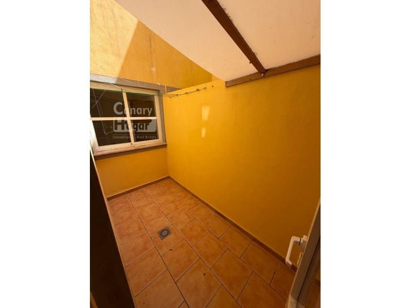 3 soveværelse Lejlighed til salg i San Isidro de Abona med garage - € 210.000 (Ref: 10182933)