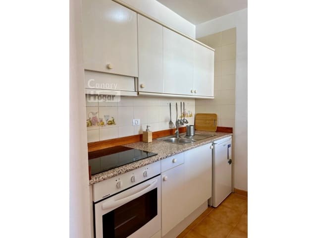 Apartamento de 1 habitación en San Eugenio Bajo, Adeje en venta con piscina garaje - 300.000 € (Ref: 10186793)
