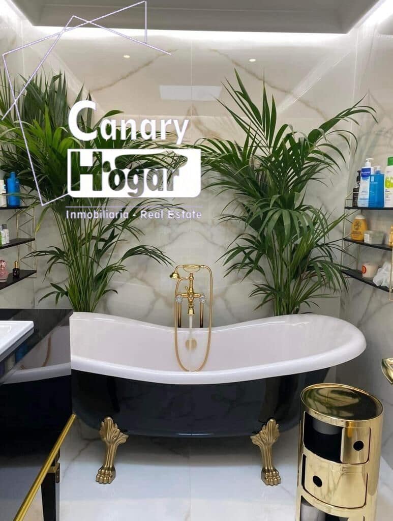 4 makuuhuone Huvila myytävänä paikassa El Madronal mukana uima-altaan 
autotalli - 1 490 000 € (Ref: 7535679)