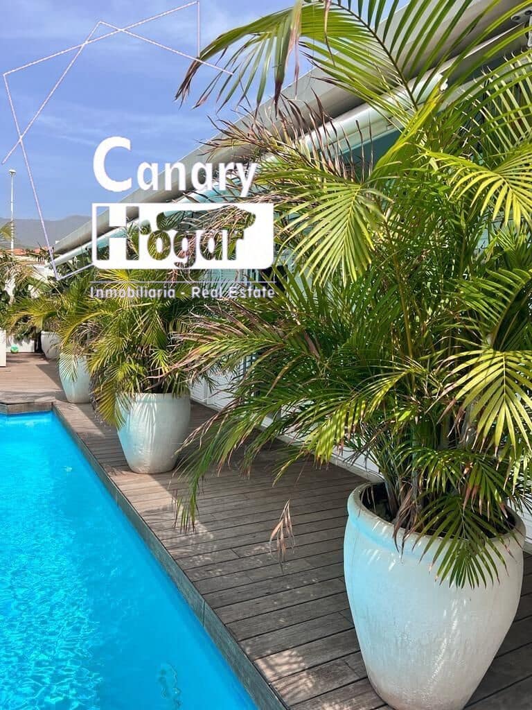 4 makuuhuone Huvila myytävänä paikassa El Madronal mukana uima-altaan 
autotalli - 1 490 000 € (Ref: 7535679)