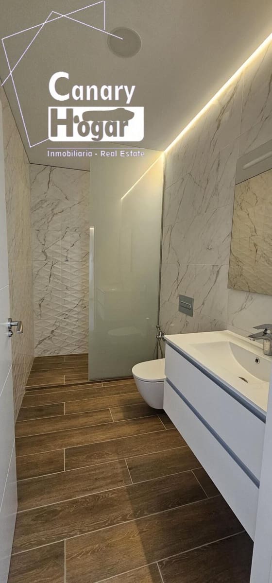 4 makuuhuone Huvila myytävänä paikassa El Madronal mukana uima-altaan 
autotalli - 1 800 000 € (Ref: 8419881)