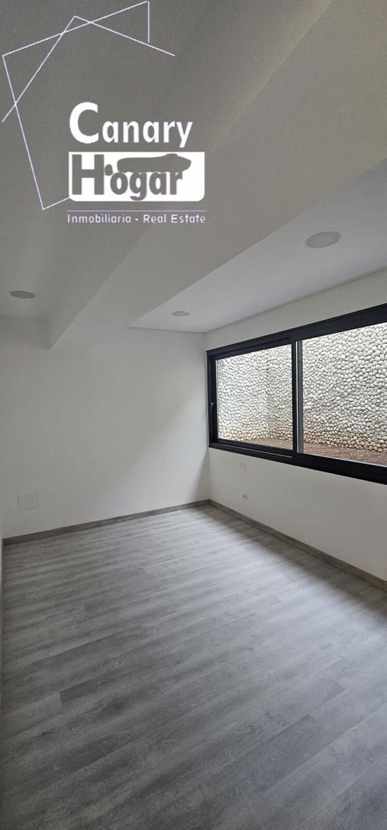 4 makuuhuone Huvila myytävänä paikassa El Madronal mukana uima-altaan 
autotalli - 1 800 000 € (Ref: 8419881)