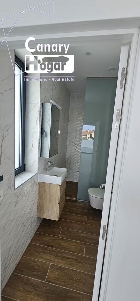 4 makuuhuone Huvila myytävänä paikassa El Madronal mukana uima-altaan 
autotalli - 1 800 000 € (Ref: 8419881)