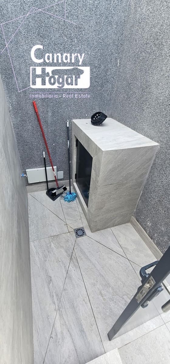 4 makuuhuone Huvila myytävänä paikassa El Madronal mukana uima-altaan 
autotalli - 1 800 000 € (Ref: 8419881)