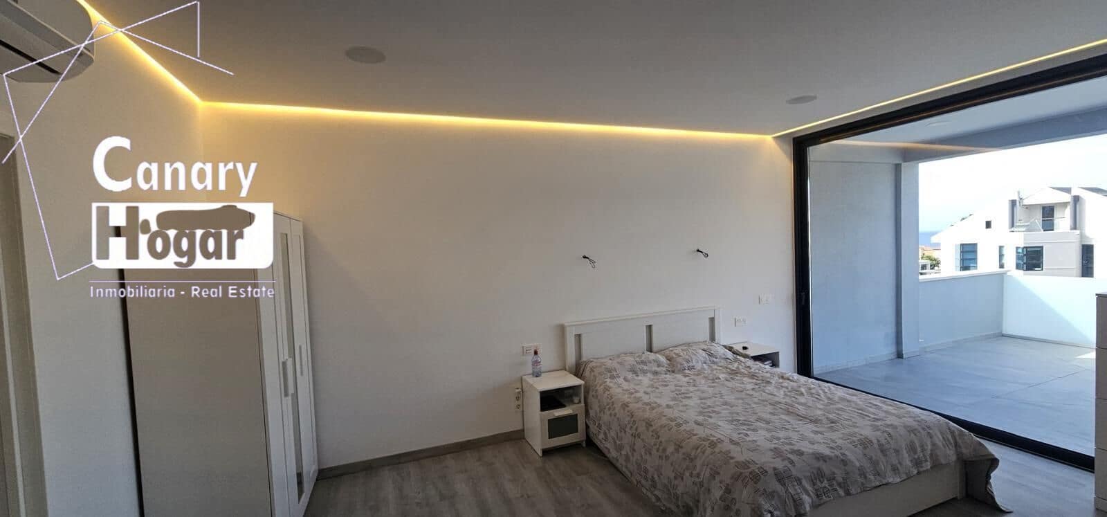 4 makuuhuone Huvila myytävänä paikassa El Madronal mukana uima-altaan 
autotalli - 1 800 000 € (Ref: 8419881)