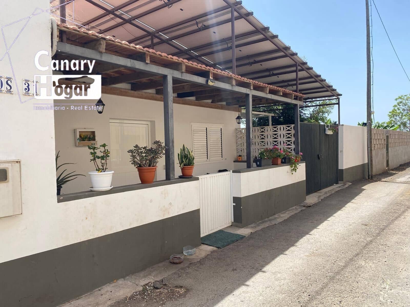 5 bedroom Finca/Country House for sale in Arona with pool garage - € 1,600,000 (Ref: 8506015)