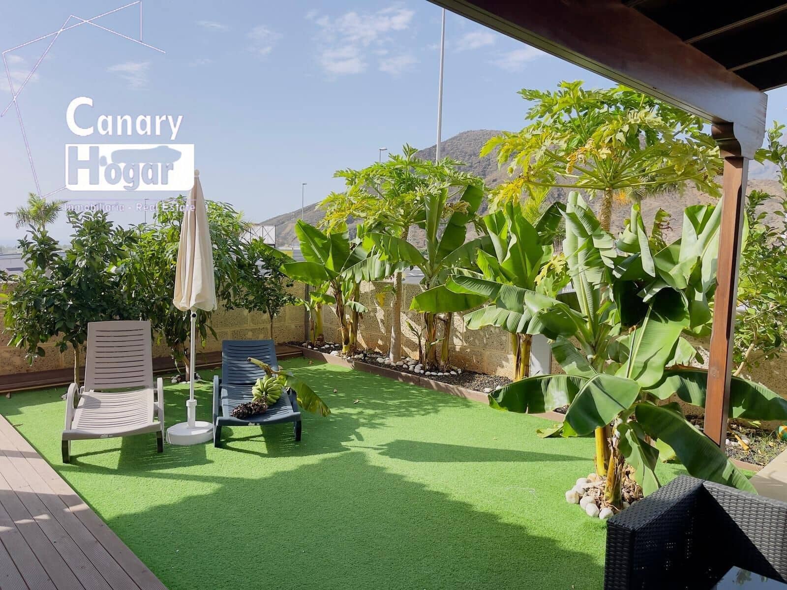 4 bedroom Villa for sale in Los Cristianos with pool garage - € 775,000 (Ref: 8612637)