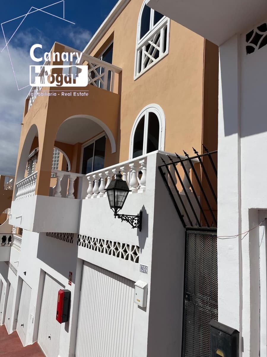 3 slaapkamer Villa te koop in Costa Adeje - € 530.000 (Ref: 8758132)