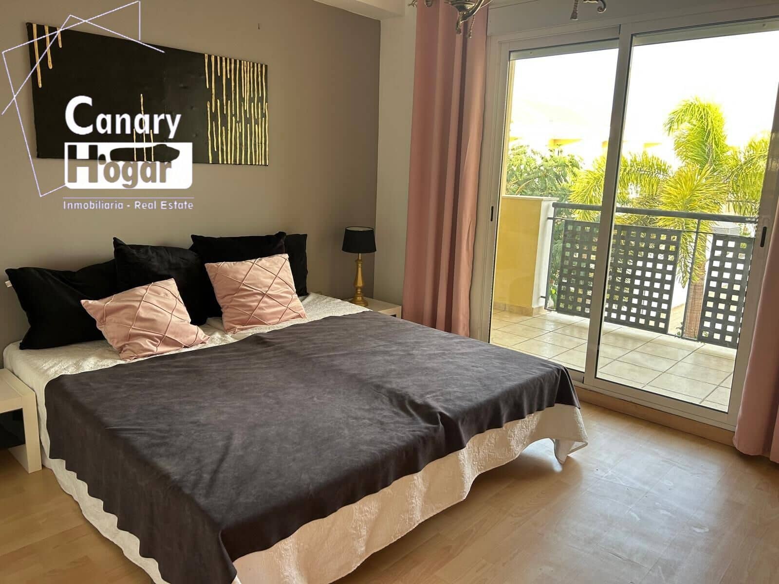 4 soverom Rekkehus til salgs i Fanabe med svømmebasseng garasje - € 650 000 (Ref: 8780145)