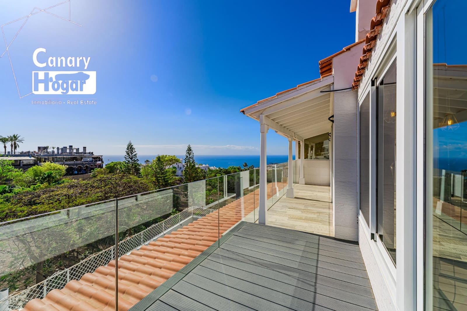 10 bedroom Villa for sale in San Eugenio with pool garage - € 2,500,000 (Ref: 8806444)