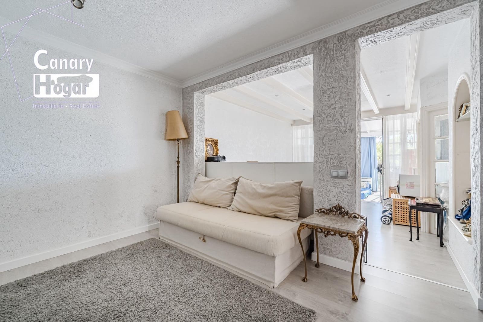 10 bedroom Villa for sale in San Eugenio with pool garage - € 2,500,000 (Ref: 8806444)