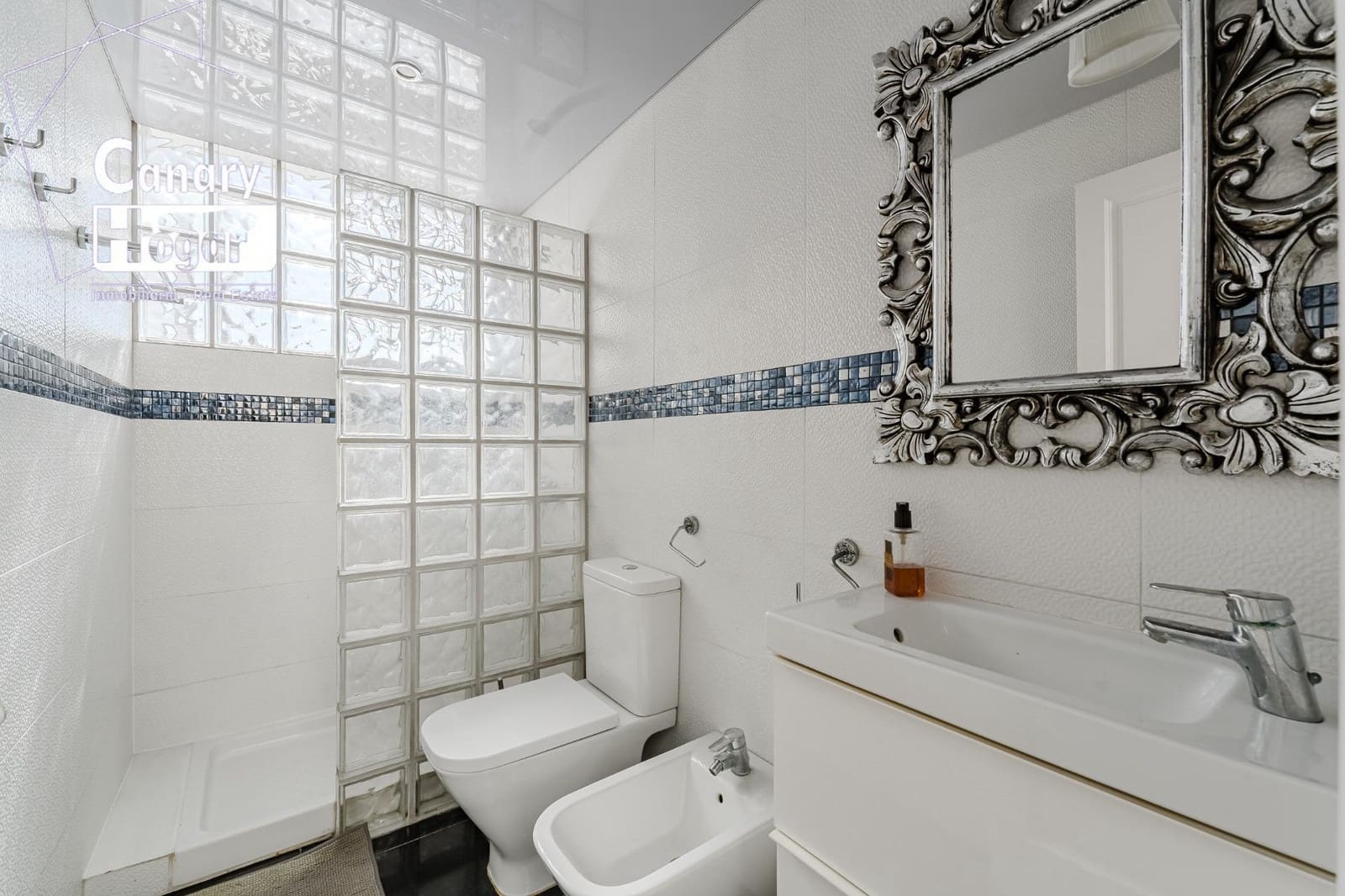 10 bedroom Villa for sale in San Eugenio with pool garage - € 2,500,000 (Ref: 8806444)