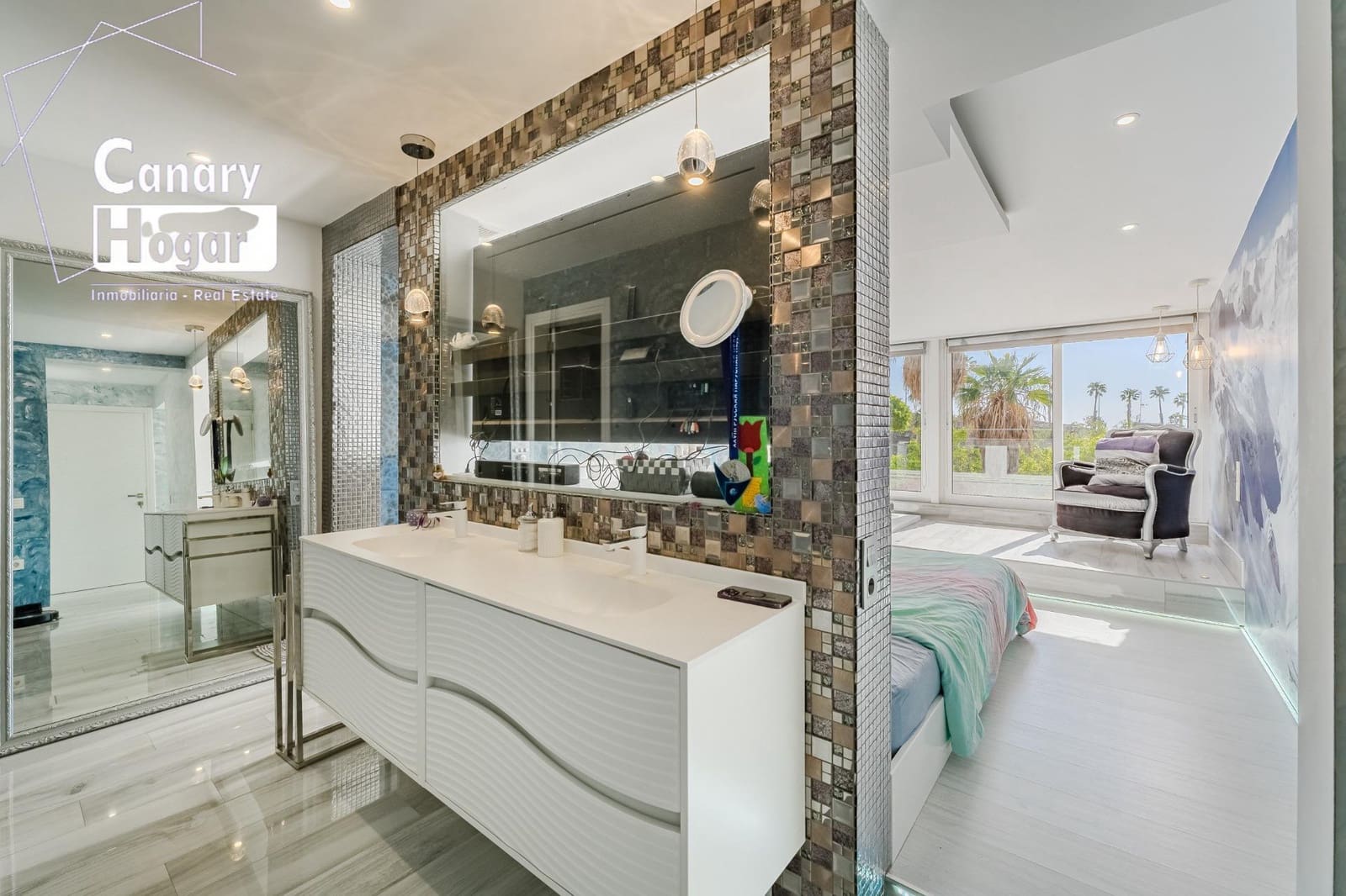 10 bedroom Villa for sale in San Eugenio with pool garage - € 2,500,000 (Ref: 8806444)