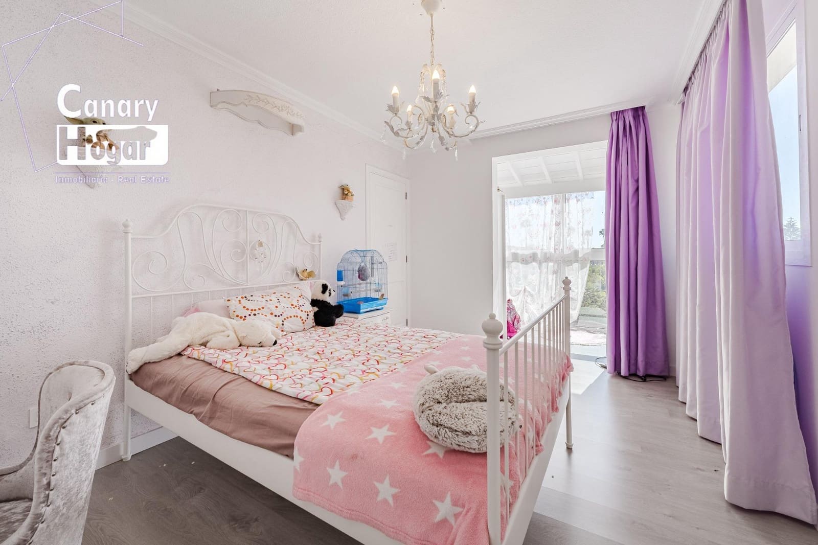 10 bedroom Villa for sale in San Eugenio with pool garage - € 2,500,000 (Ref: 8806444)