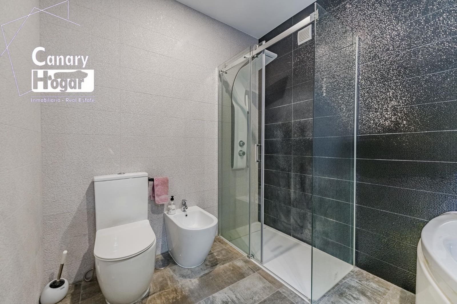 10 bedroom Villa for sale in San Eugenio with pool garage - € 2,500,000 (Ref: 8806444)